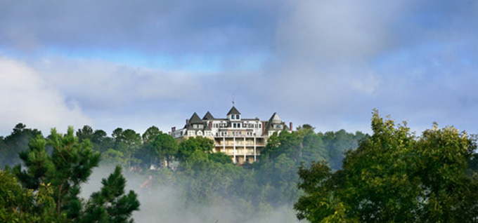 crescent-hotel